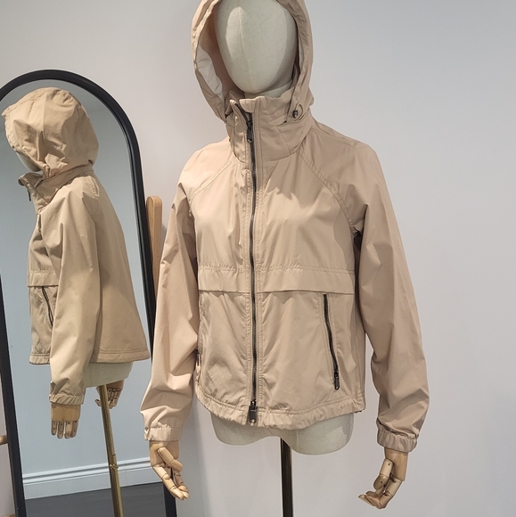 Babaton nude windbreaker - Picture 4 of 8